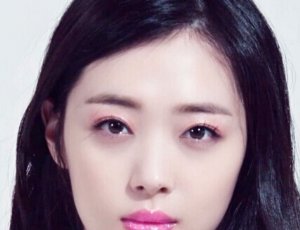 【图】崔雪莉妆容图片 粉粉嫩嫩惹人爱