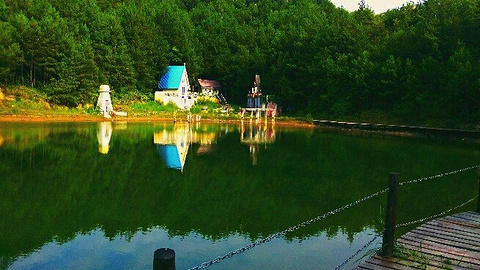 天鹅湖风景区(Swan Lake)