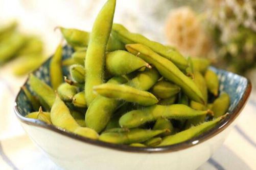 青豆的做法，青豆这样做方法简单、味道鲜