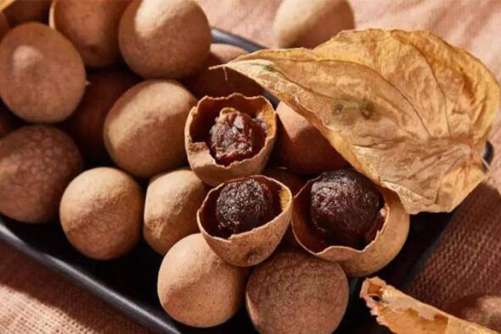 龙眼肉的功效与作用，岭南珍果龙眼肉补益心脾、养血宁神