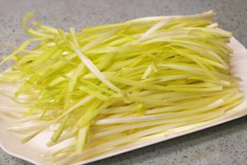 孕妇可以吃韭菜和韭黄吗？可以吃，但要注意以下几点