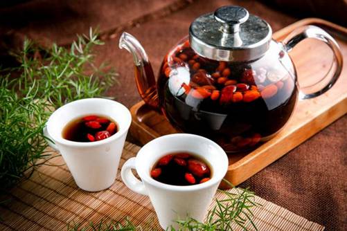 五味子泡水喝的功效，泡水喝竟有这些神奇功效