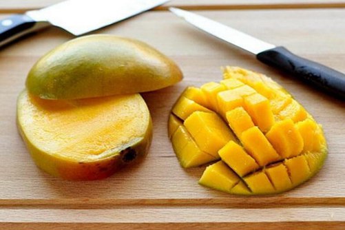芒果怎么切 芒果这样切好吃不粘手，简单又方便