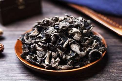 黑木耳的功效与作用，黑木耳预防贫血 今天你吃了吗？