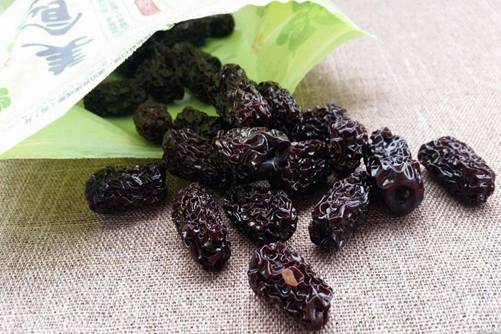 黑枣的功效与作用 黑枣好吃也有禁忌，记住不要和柿子一起吃