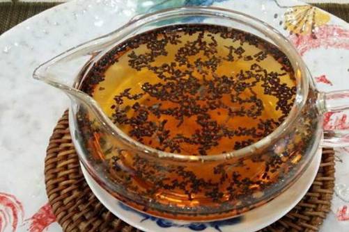 虫屎茶价格贵吗？虽然虫屎茶味道发霉但味道甘醇而爽口