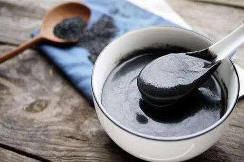黑芝麻糊的功效与作用，黑芝麻糊虽好这几种人要少吃